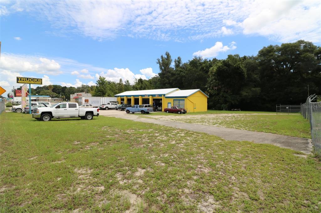 18185 N US HIGHWAY 301