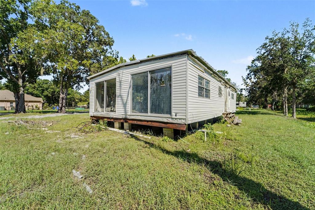 1346 SIERRA PINES BOULEVARD, LUTZ, FL — photo 4 of 13