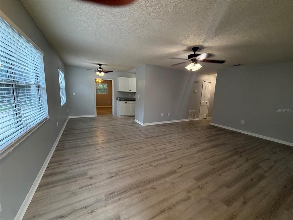 317 S LAKEVIEW AVENUE, WINTER GARDEN, FL — photo 3 of 30