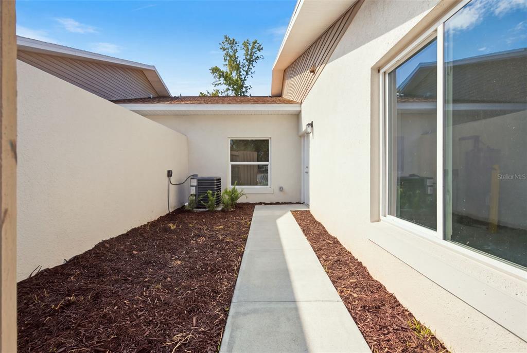 1411 OAK PL UNIT C, APOPKA, FL — photo 2 of 30