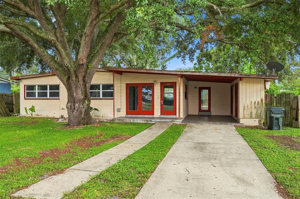 2303 N CRYSTAL LAKE DRIVE