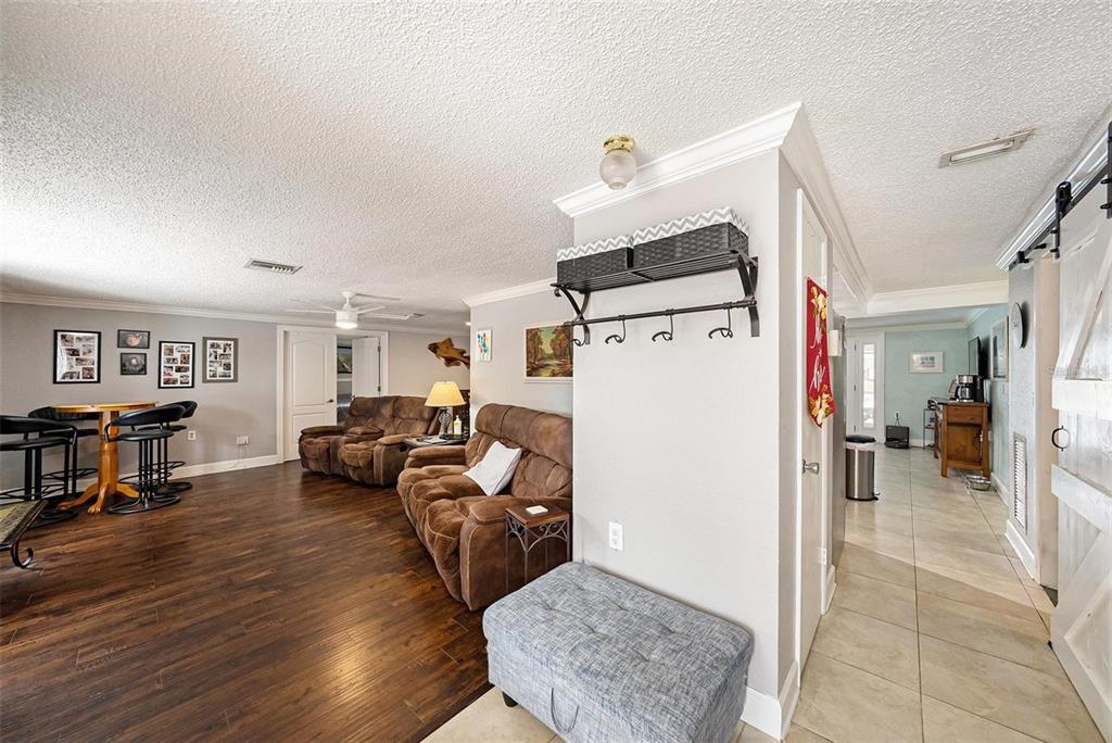 1117 RUSHMORE DRIVE, HOLIDAY, FL — photo 3 of 29