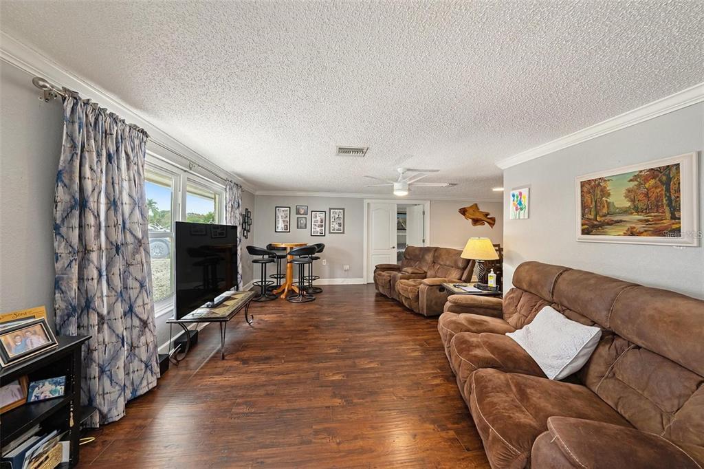 1117 RUSHMORE DRIVE, HOLIDAY, FL — photo 5 of 29