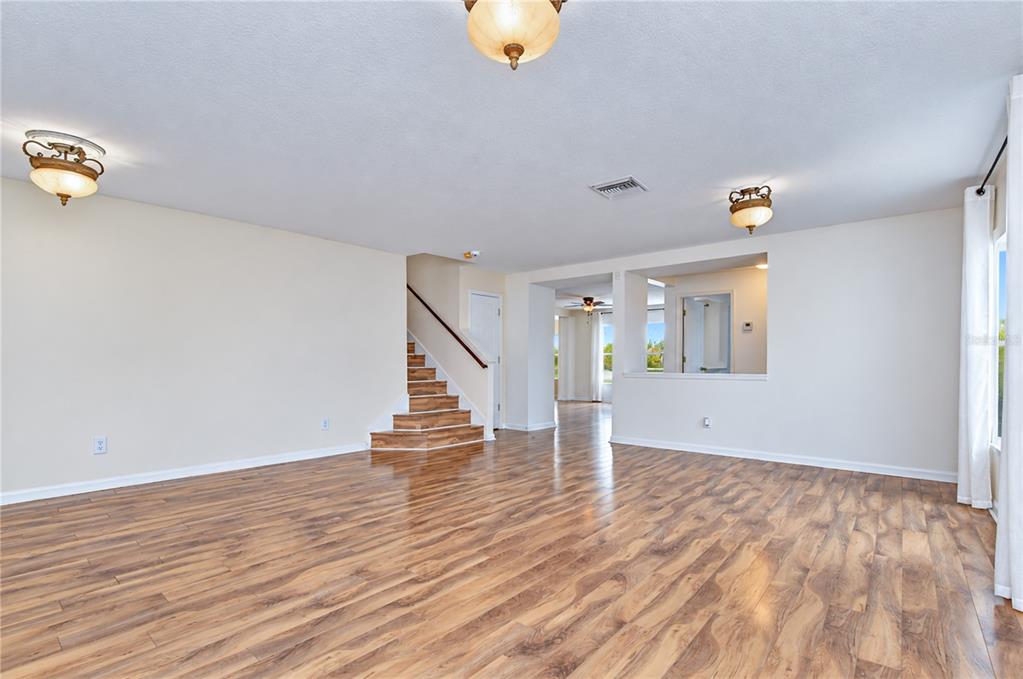 10924 SUBTLE TRAIL DRIVE, RIVERVIEW, FL — photo 4 of 30