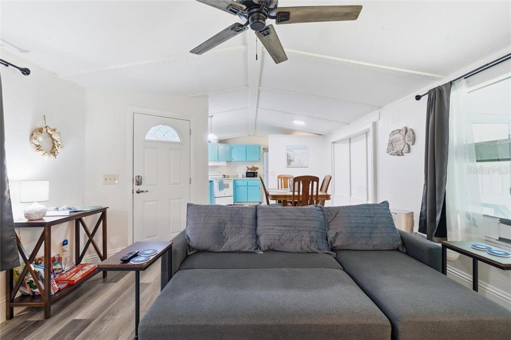 8011 W Fern PLACE, HOMOSASSA, FL — photo 4 of 17