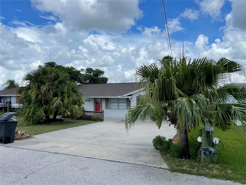 13734 COCO AVENUE, HUDSON, FL — photo 5 of 30