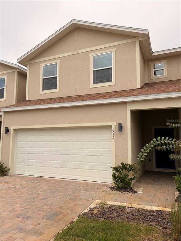 915 LAKEFRONT VILLAGE DRIVE