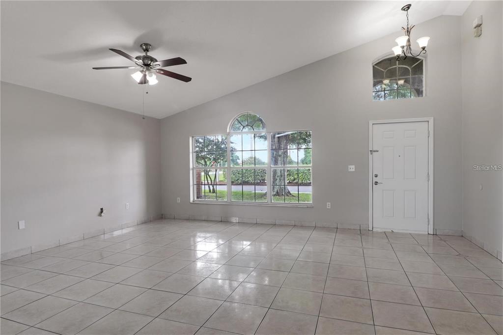 3700 CROSSING CREEK BOULEVARD, ST CLOUD, FL — photo 2 of 14