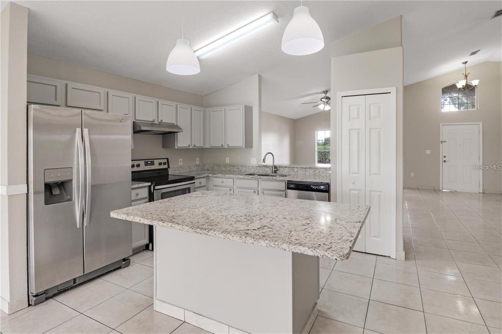 3700 CROSSING CREEK BOULEVARD, ST CLOUD, FL — photo 3 of 14