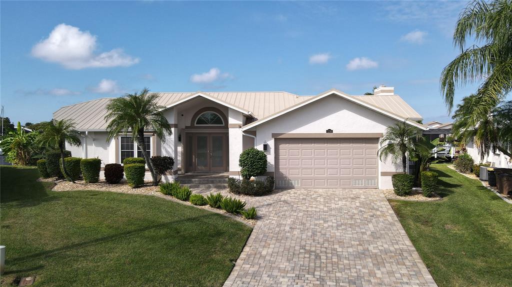 1236 SWAN COURT