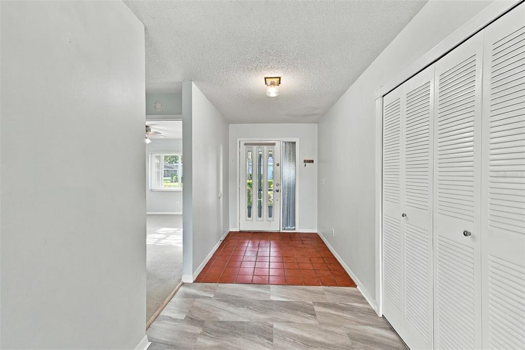 1405 LANGLEY DRIVE, SUN CITY CENTER, FL — photo 3 of 30