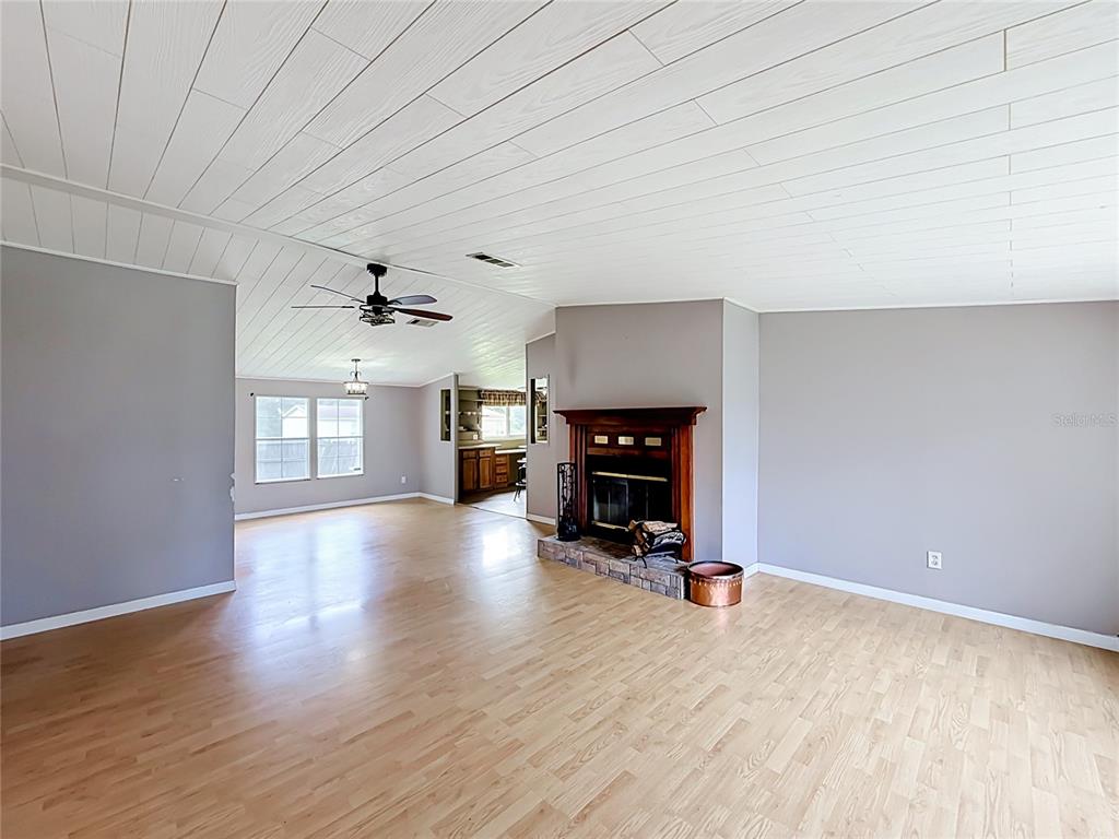 8585 NW 15TH AVENUE, OCALA, FL — photo 4 of 30