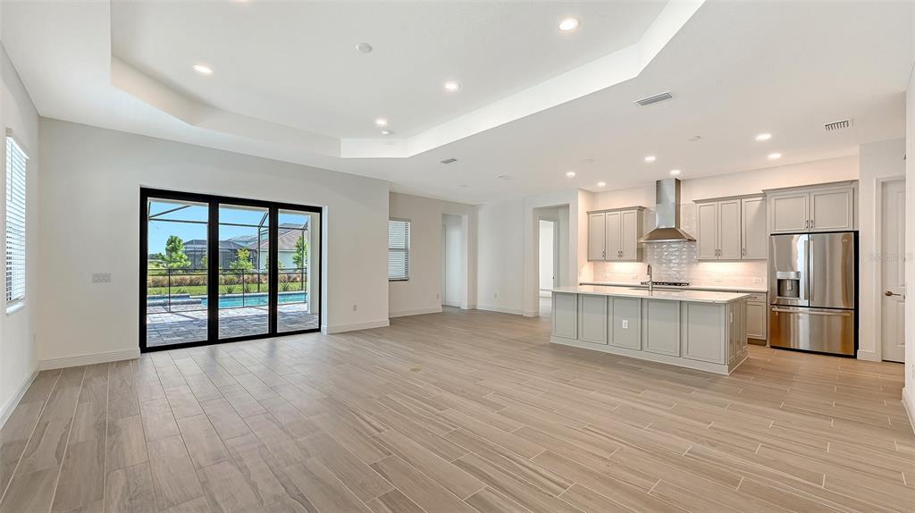 17645 MEANDERING PALMS CROSSING, BRADENTON, FL — photo 2 of 22
