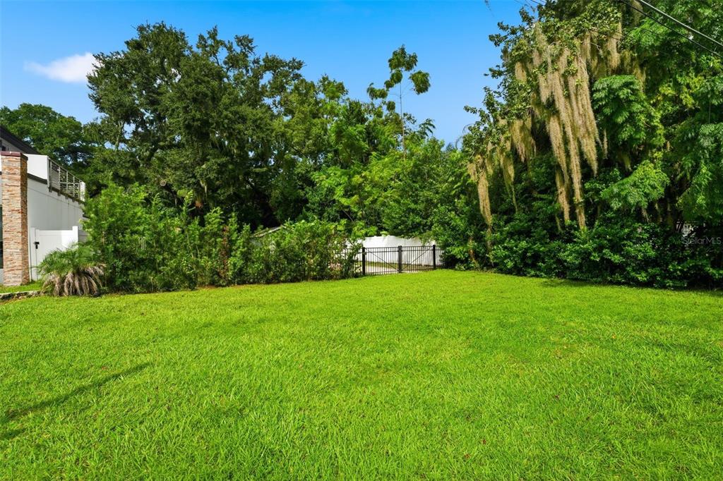 1510 CLOVERLAWN AVENUE, ORLANDO, FL — photo 3 of 20