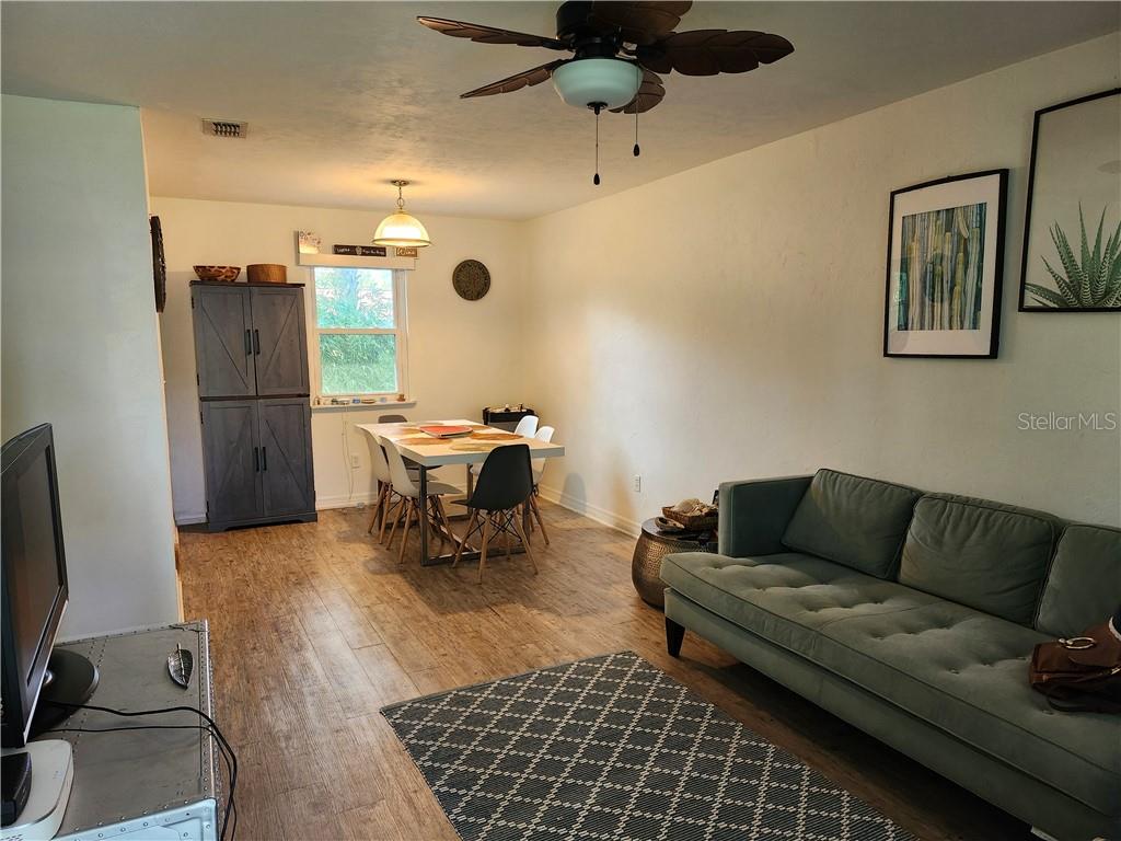 656 NE 11th STREET, CRYSTAL RIVER, FL — photo 3 of 13