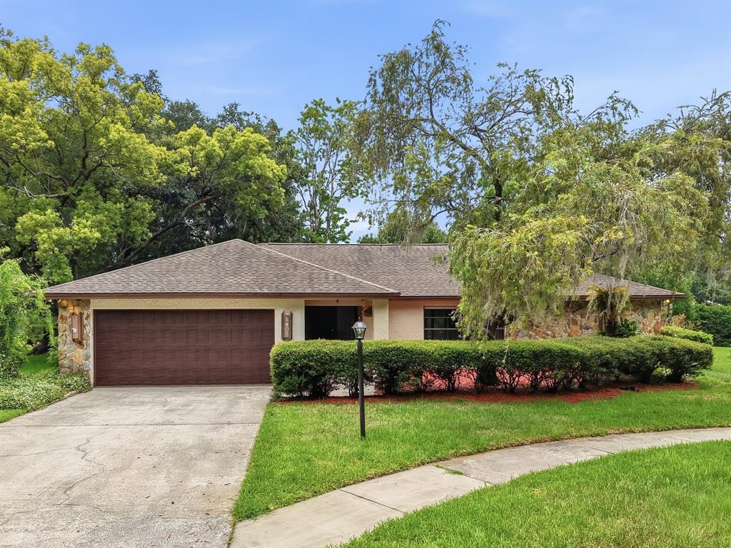 1405 LAUREL COURT