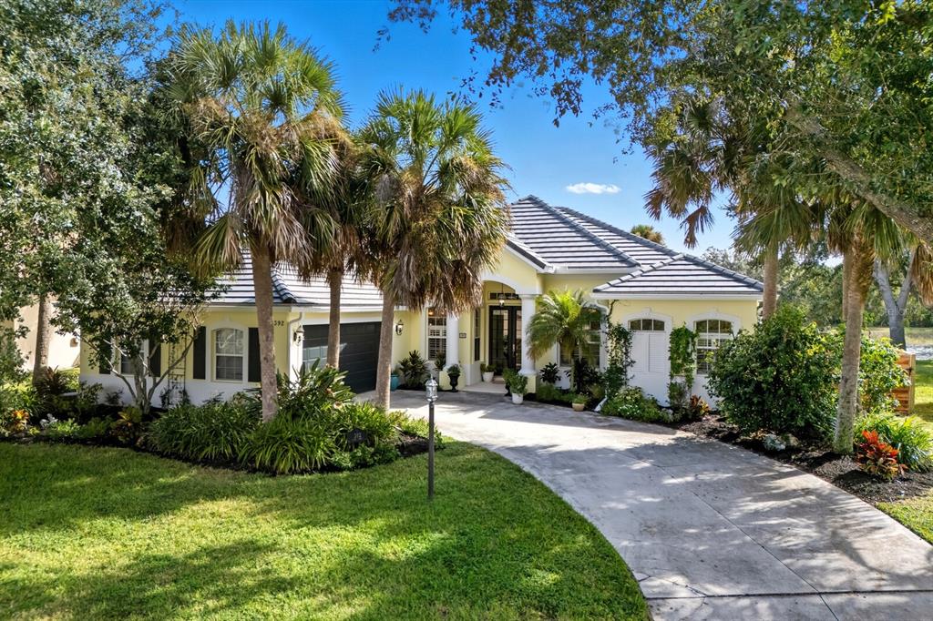 392 PARK TRACE BOULEVARD