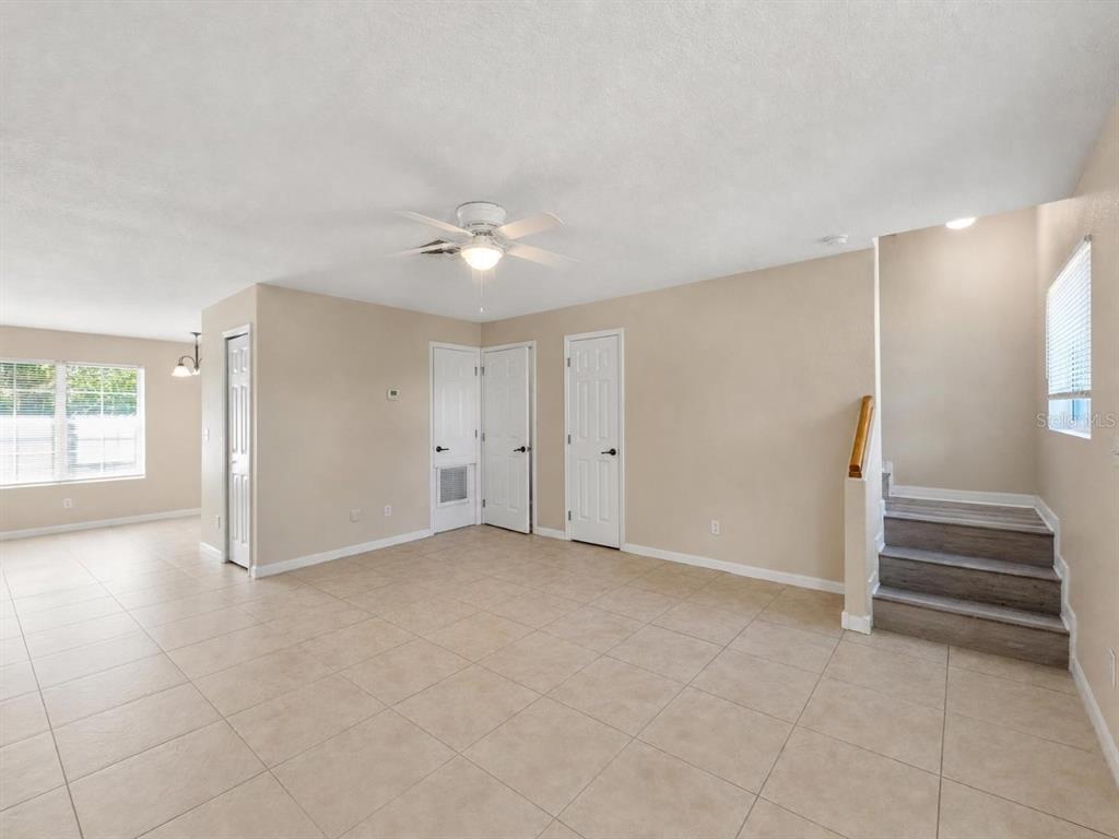 912 E CITRUS AVENUE, EUSTIS, FL — photo 2 of 12
