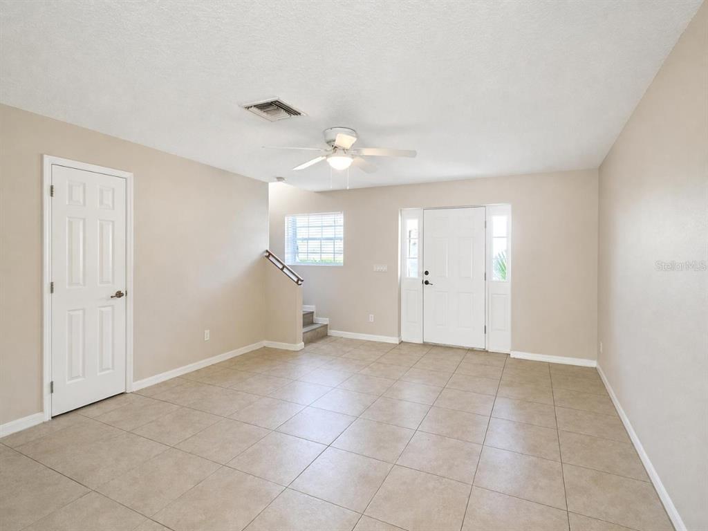912 E CITRUS AVENUE, EUSTIS, FL — photo 3 of 12