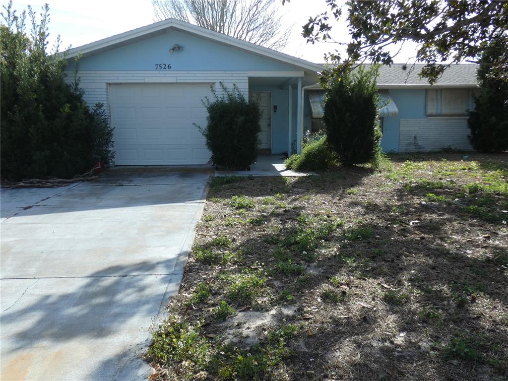 7526 PINEAPPLE LANE