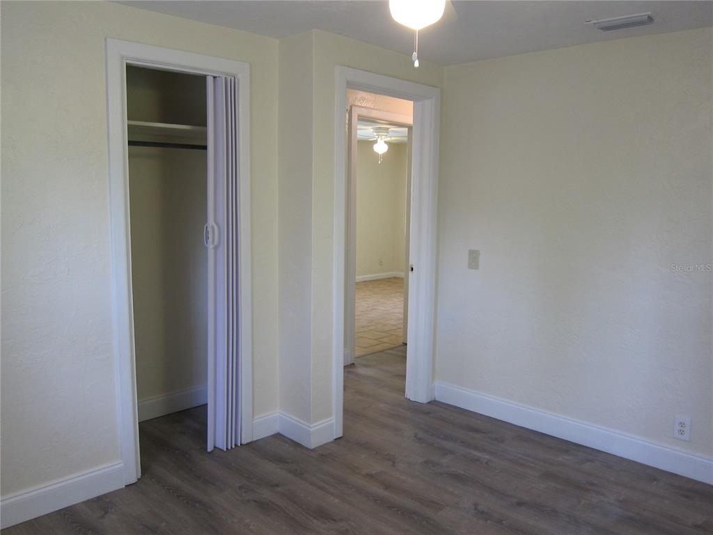 2325 SE 12 STREET, GAINESVILLE, FL — photo 3 of 20