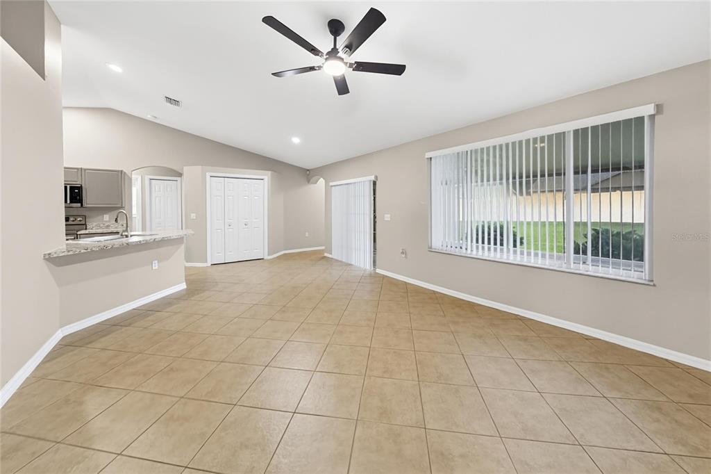 12807 RAYSBROOK DRIVE, RIVERVIEW, FL — photo 4 of 20