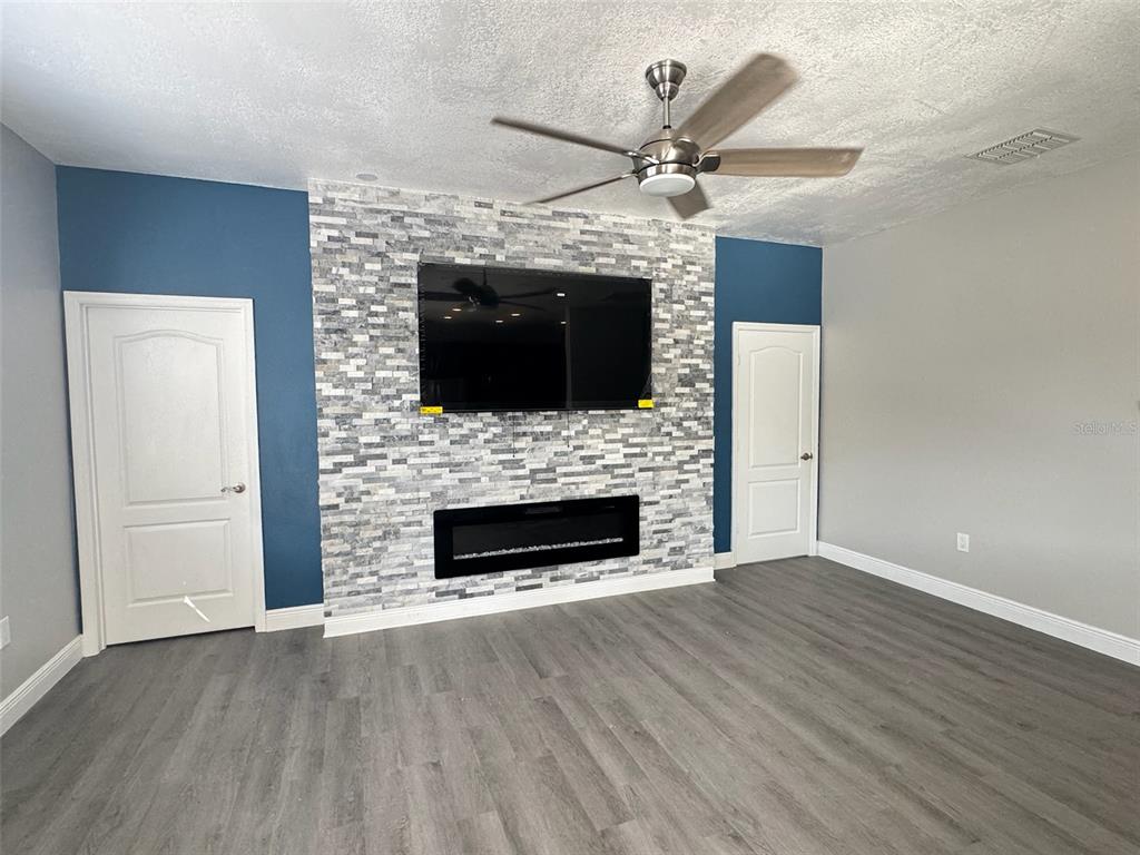 3803 BLUE DASHER DRIVE, KISSIMMEE, FL — photo 4 of 18