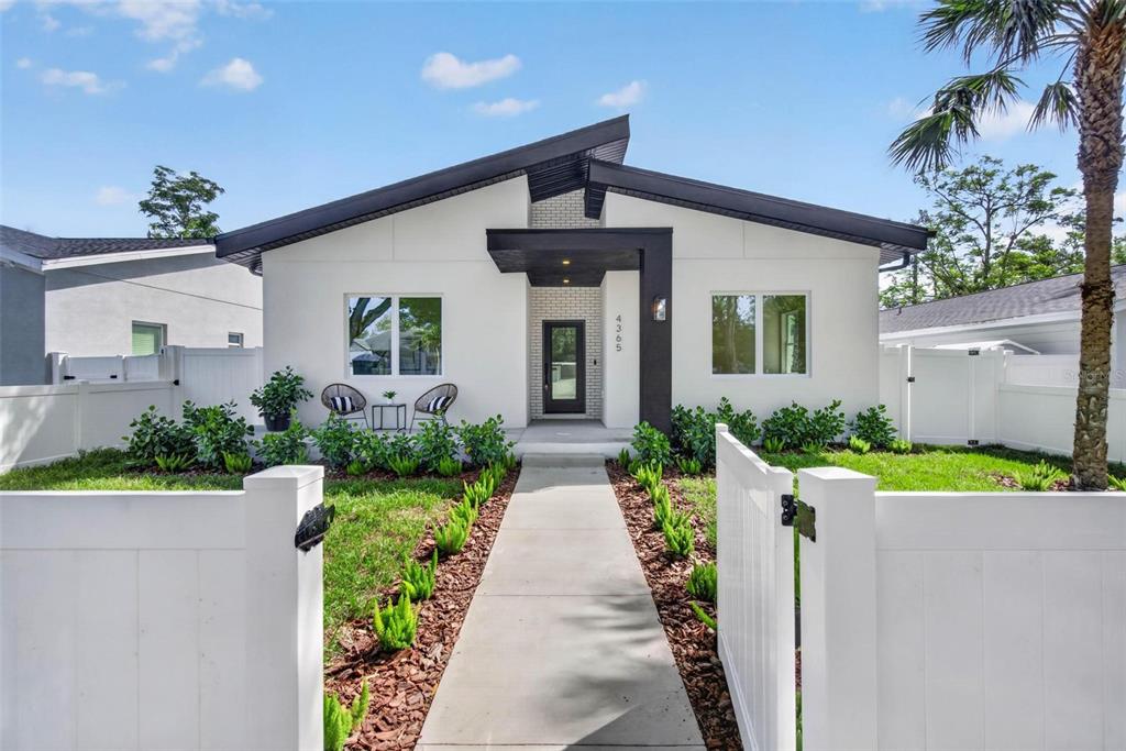 4365 IRIS STREET N, ST PETERSBURG, FL — photo 2 of 36