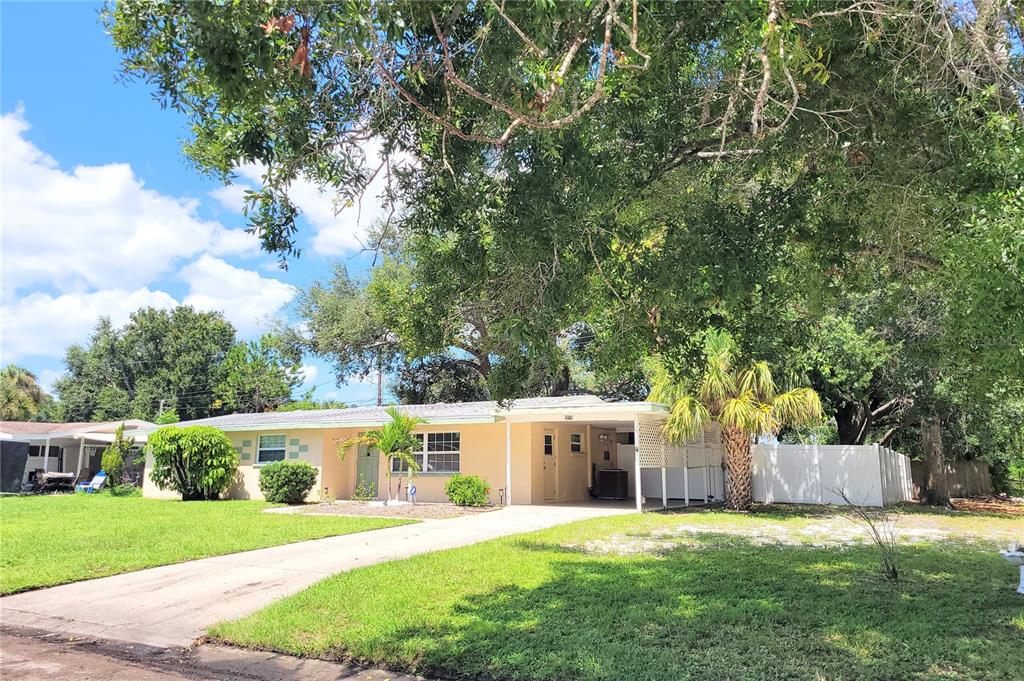 2975 LOUISE STREET, SARASOTA, FL — photo 3 of 30