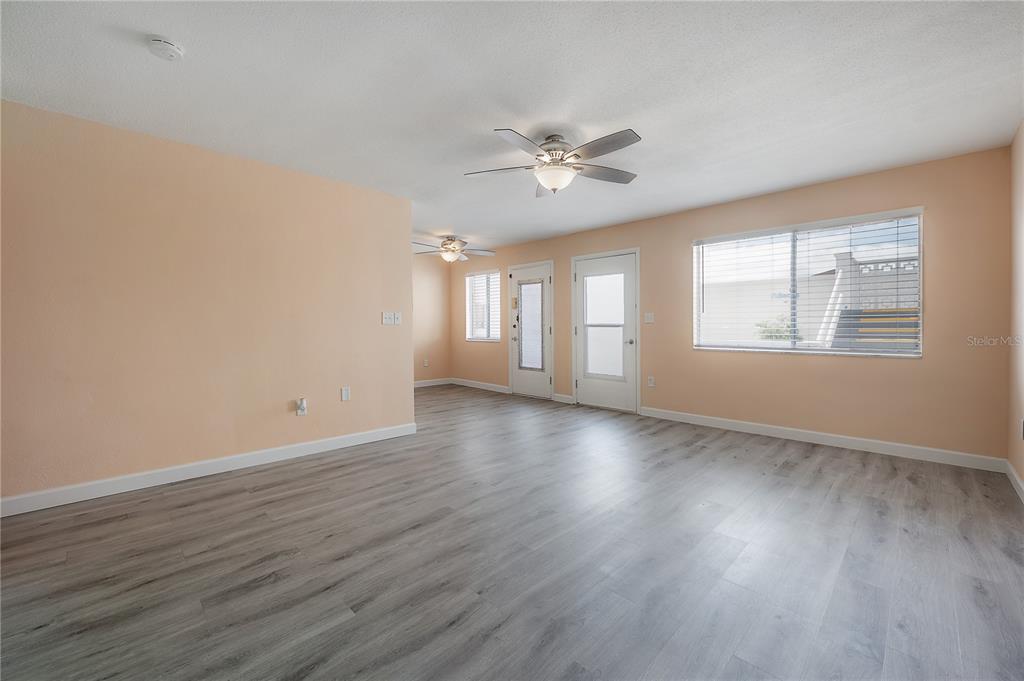 8055 112TH STREET UNIT 205, SEMINOLE, FL — photo 5 of 30