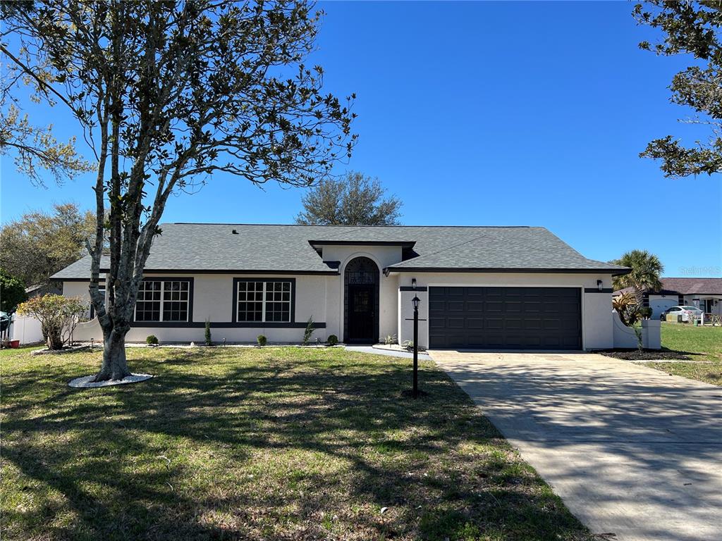 10 HICKORY LOOP