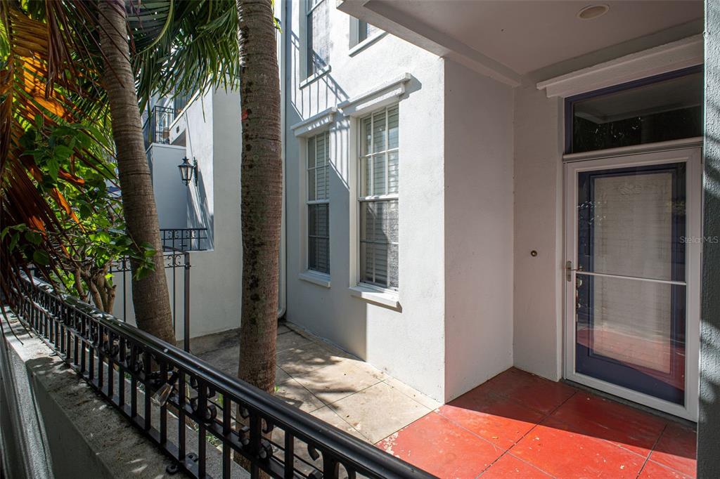 660 DELMAR TERRACE S, ST PETERSBURG, FL — photo 2 of 77