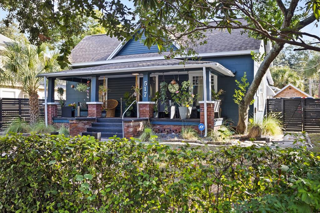 517 8TH STREET N, ST PETERSBURG, FL — photo 3 of 52