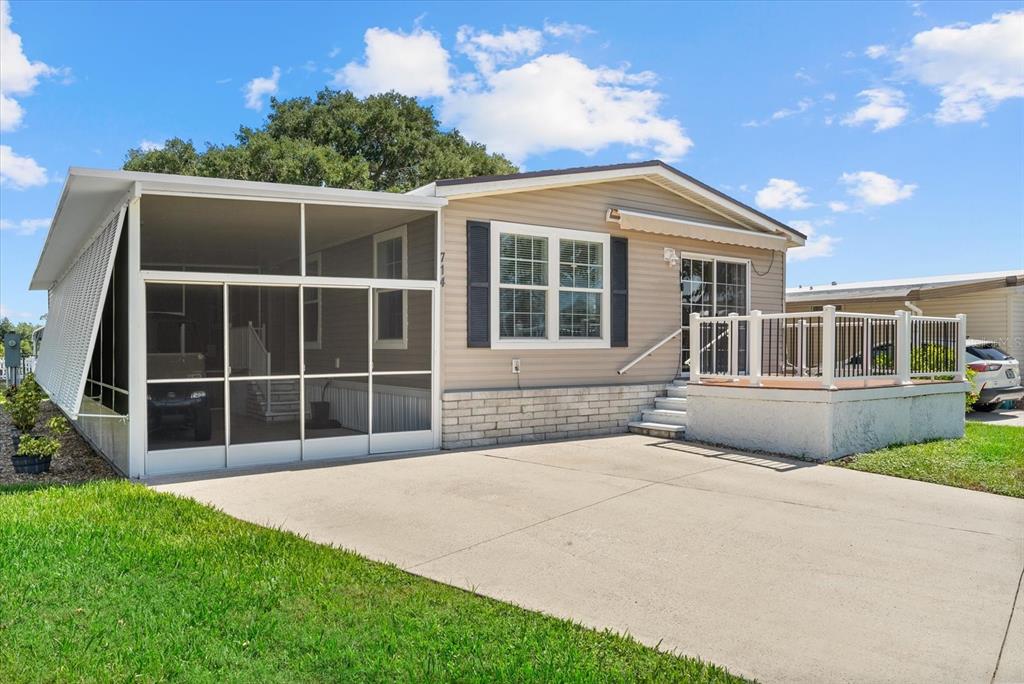 714 FAIRMOUNT DRIVE