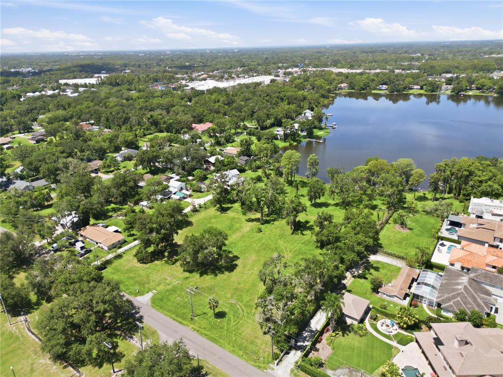 13414 & 13416 N LINCOLN AVENUE, TAMPA, FL — photo 3 of 8