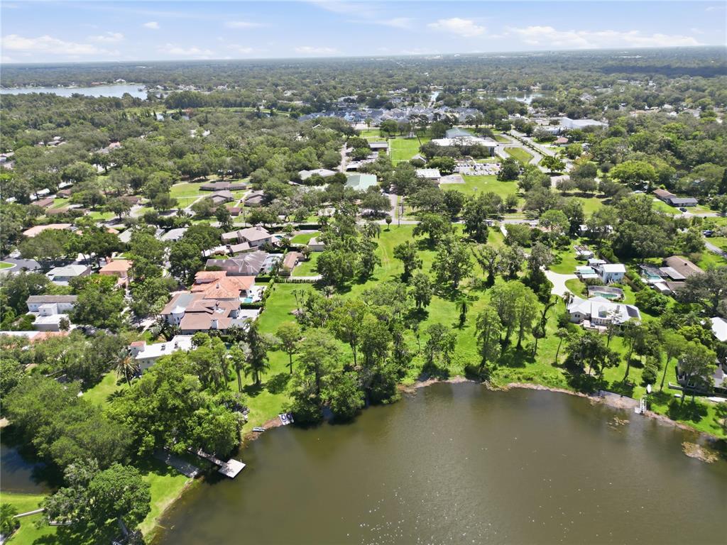 13414 & 13416 N LINCOLN AVENUE, TAMPA, FL — photo 4 of 8