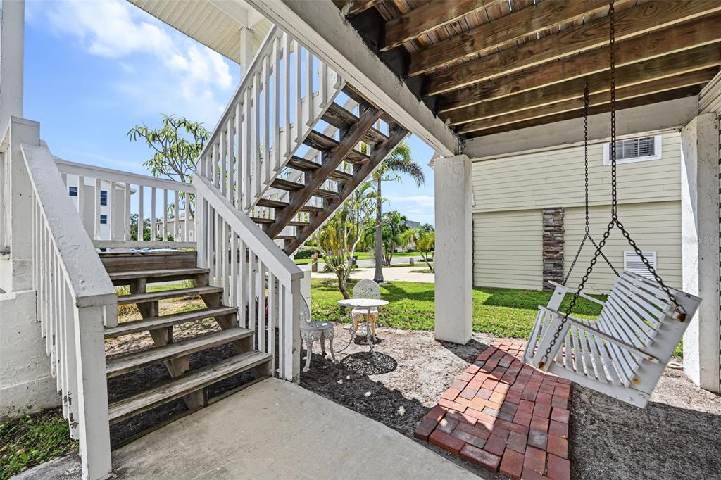 230 125TH AVENUE, TREASURE ISLAND, FL — photo 4 of 27