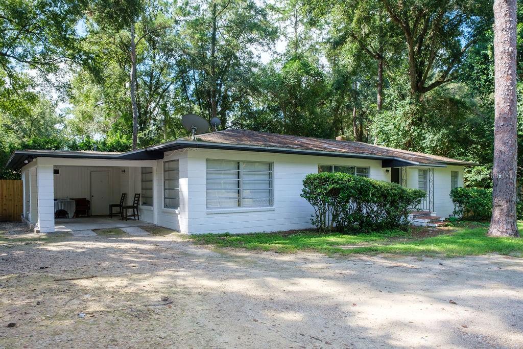 3035 W UNIVERSITY AVENUE