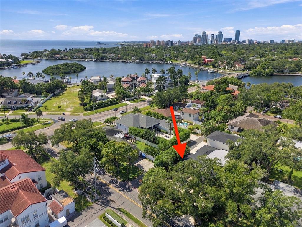 100 MONTEREY BOULEVARD NE, ST PETERSBURG, FL — photo 2 of 59
