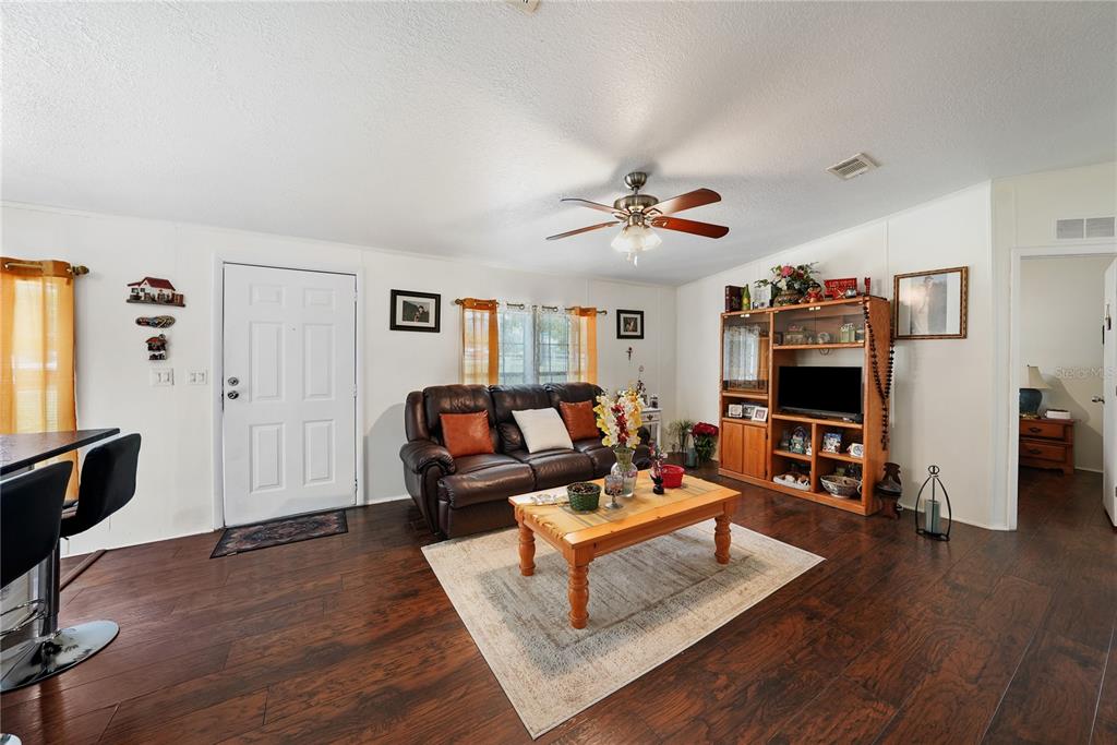 9918 OSCEOLA DRIVE, WEEKI WACHEE, FL — photo 5 of 18