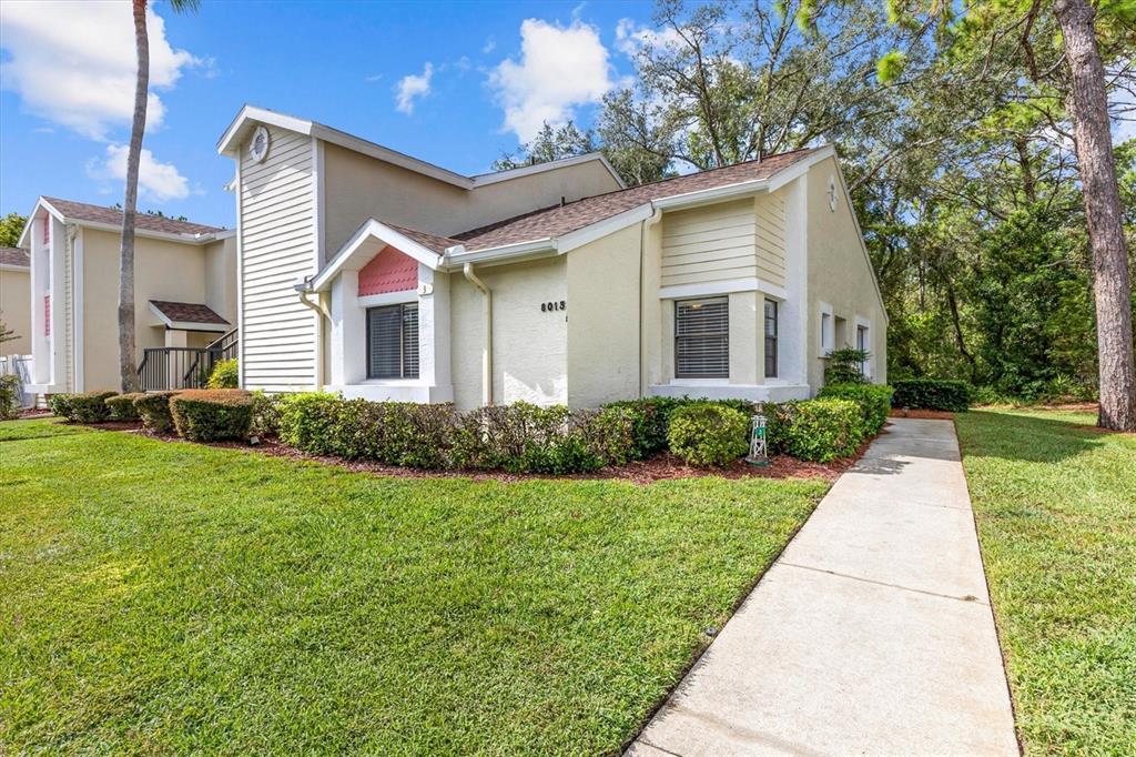 8015 PICKETTS COURT UNIT 00, WEEKI WACHEE, FL — photo 2 of 30