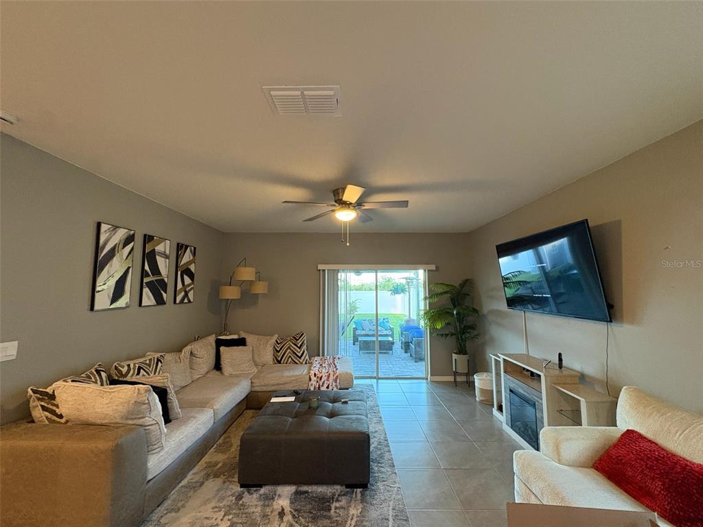 928 AUGUST SKY DRIVE, DELTONA, FL — photo 3 of 49