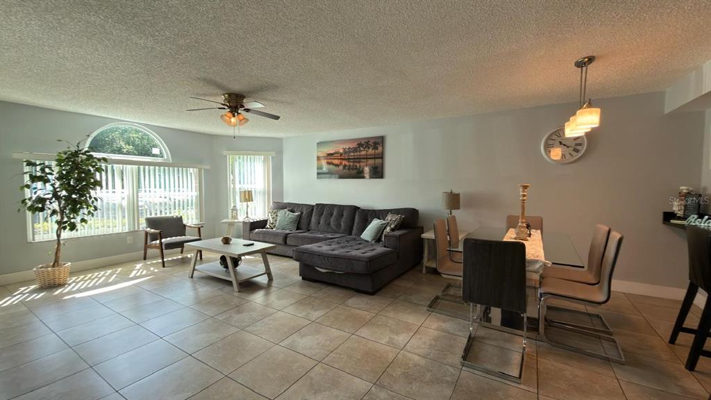 5009 LAGUNA BAY CIRCLE UNIT 41, KISSIMMEE, FL — photo 4 of 30
