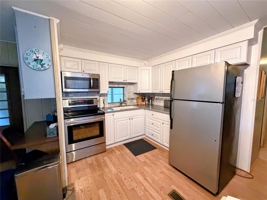 855 S GREEN CIRCLE, VENICE, FL — photo 4 of 19