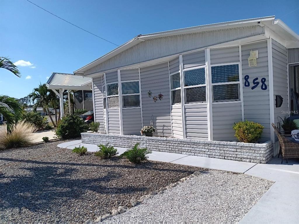 858 S GREEN CIRCLE