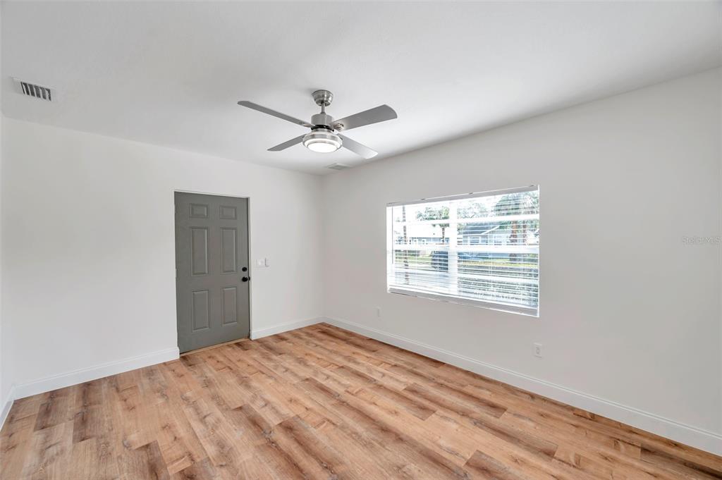 1811 QUINCY STREET S, ST PETERSBURG, FL — photo 5 of 25