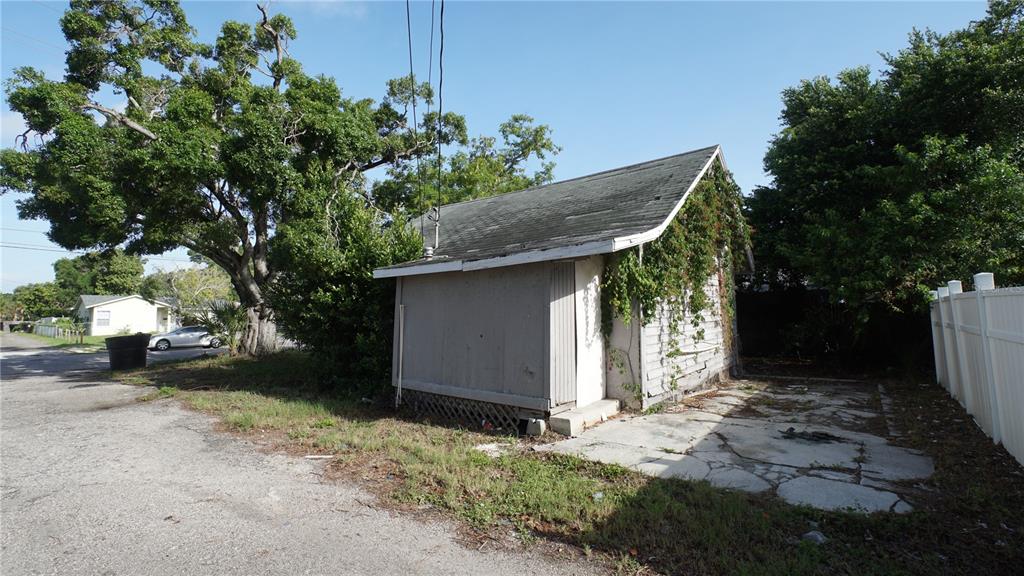 2135 44TH STREET S, ST PETERSBURG, FL — photo 3 of 10