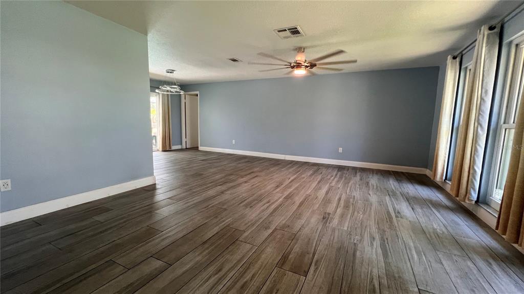 10007 LINDEN PLACE DRIVE, SEMINOLE, FL — photo 3 of 23