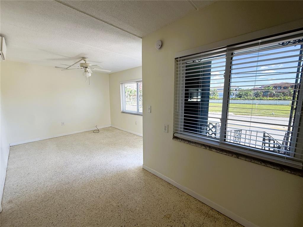 17688 GULF BOULEVARD UNIT 202, REDINGTON SHORES, FL — photo 4 of 19