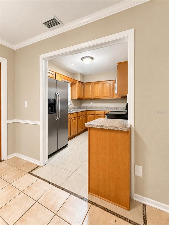 109 W GRAPEFRUIT CIRCLE, CLEARWATER, FL — photo 4 of 29